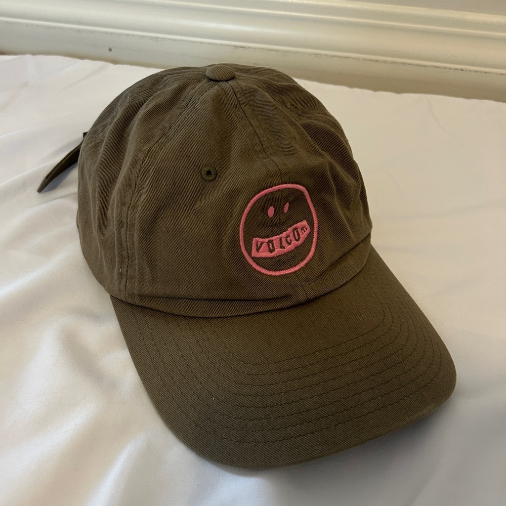 🤩 3 for $20 / Volcom Ball Cap Green with Pink Smiley Face Logo